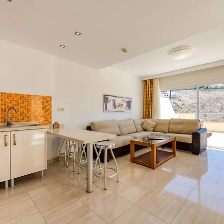 Holiday Club Sol Amadores Aparthotel
