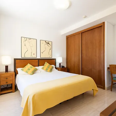 Club Sol Amadores Aparthotel 4*