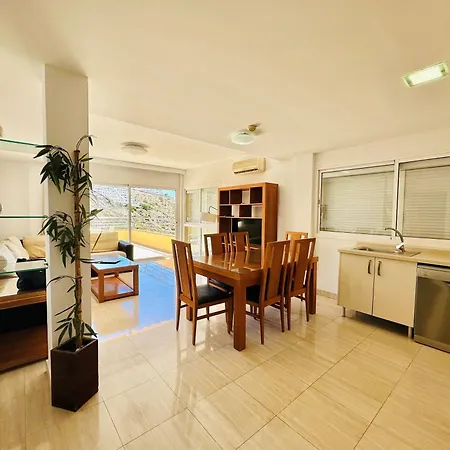 Club Sol Amadores Aparthotel 4*