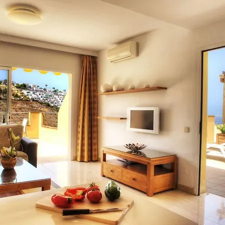 Aparthotel Club Sol Amadores 4*