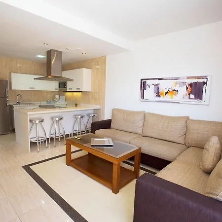 Club Sol Amadores Aparthotel 4*